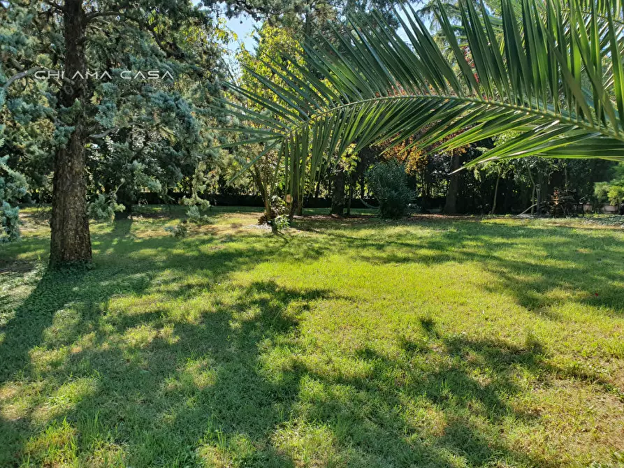 Immagine 13 di Villa in vendita  in Via Croce Levata a Fano