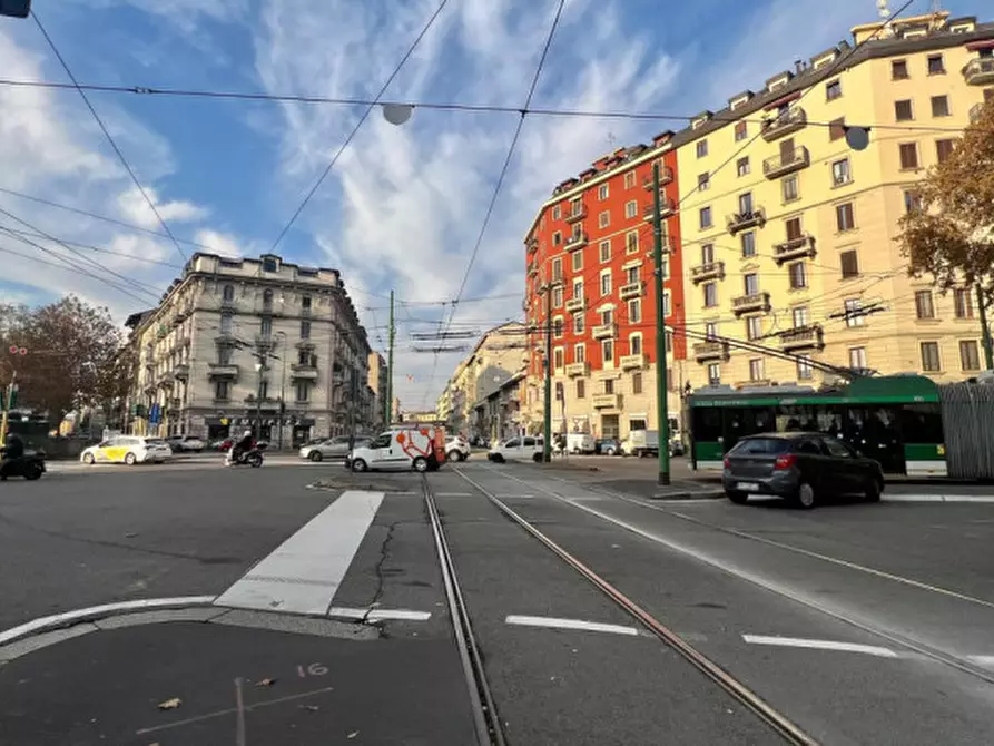 Immagine 3 di Appartamento in vendita  in Viale Luigi Torelli, 8 a Milano