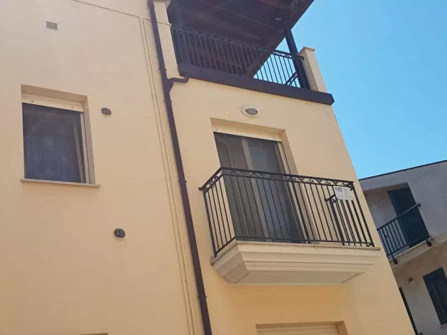 Immagine 4 di Appartamento in affitto  in Via Lombardia, 19 a Roseto Degli Abruzzi