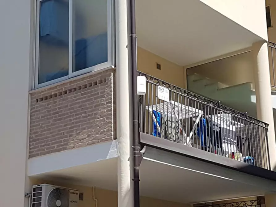 Immagine 6 di Appartamento in affitto  in Via Lombardia, 19 a Roseto Degli Abruzzi