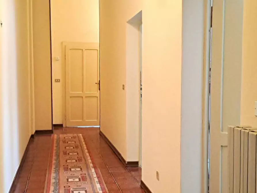 Immagine 11 di Appartamento in vendita  a Passignano Sul Trasimeno