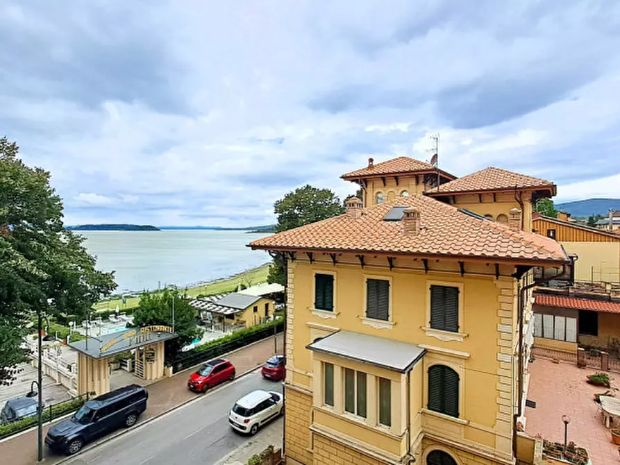 Immagine 14 di Appartamento in vendita  a Passignano Sul Trasimeno