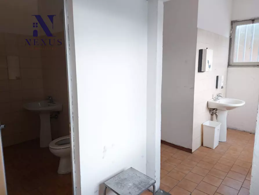 Immagine 10 di Capannone industriale in affitto  in Via Luigi Einaudi 4 a Fano