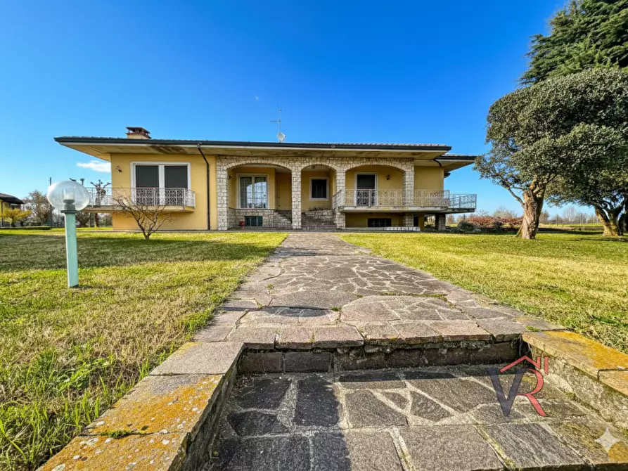 Immagine 1 di Casa indipendente in vendita  in Via Castello a Dello