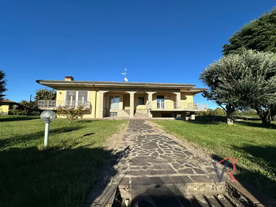 Immagine 1 di Casa indipendente in vendita  in Via Castello a Dello