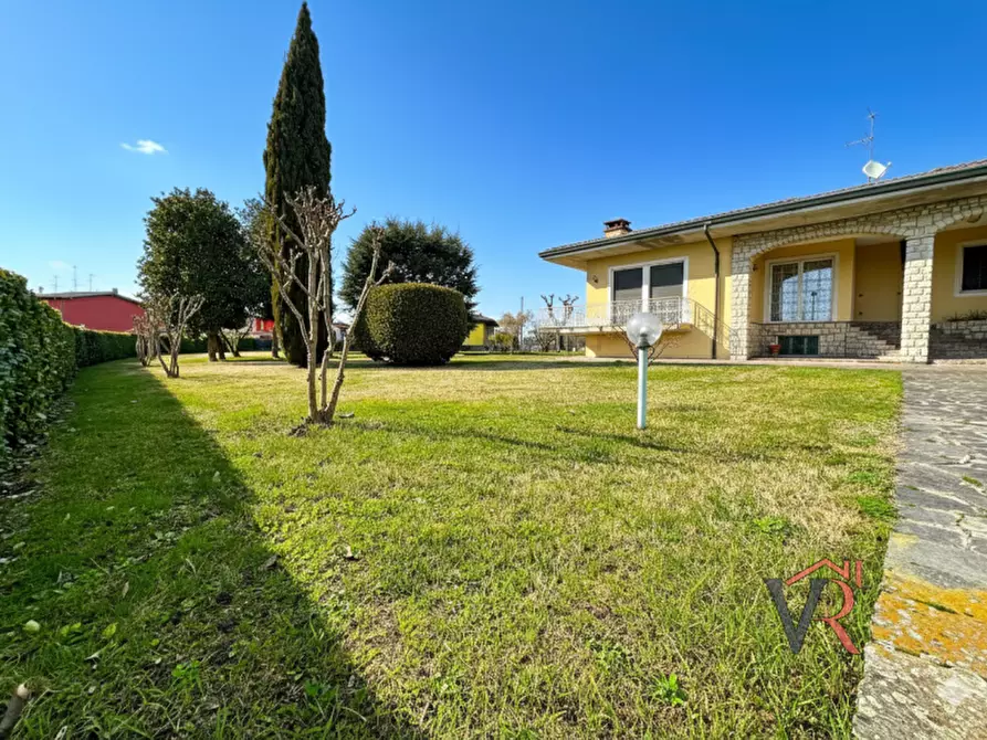 Immagine 2 di Casa indipendente in vendita  in Via Castello a Dello