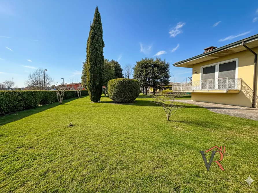 Immagine 4 di Casa indipendente in vendita  in Via Castello a Dello