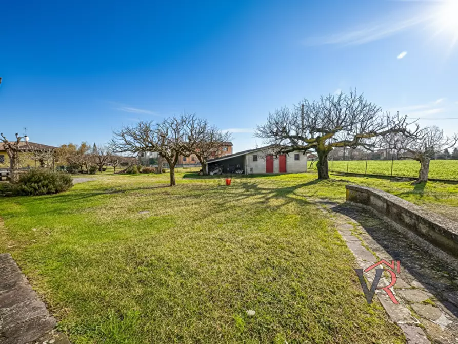 Immagine 11 di Casa indipendente in vendita  in Via Castello a Dello