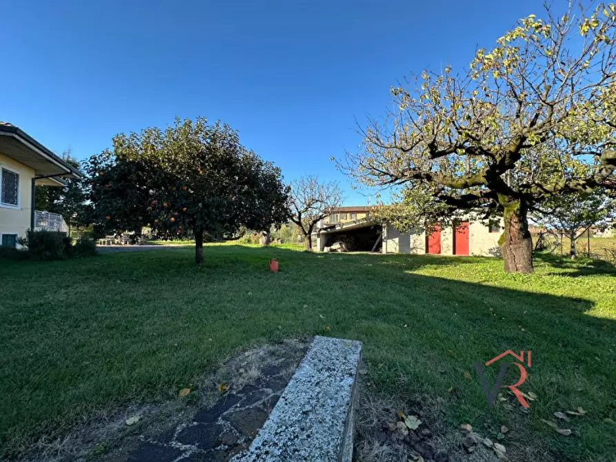 Immagine 11 di Casa indipendente in vendita  in Via Castello a Dello