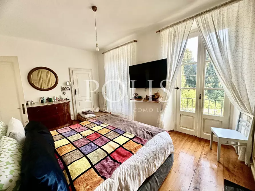 Immagine 15 di Villa in vendita  a Proserpio