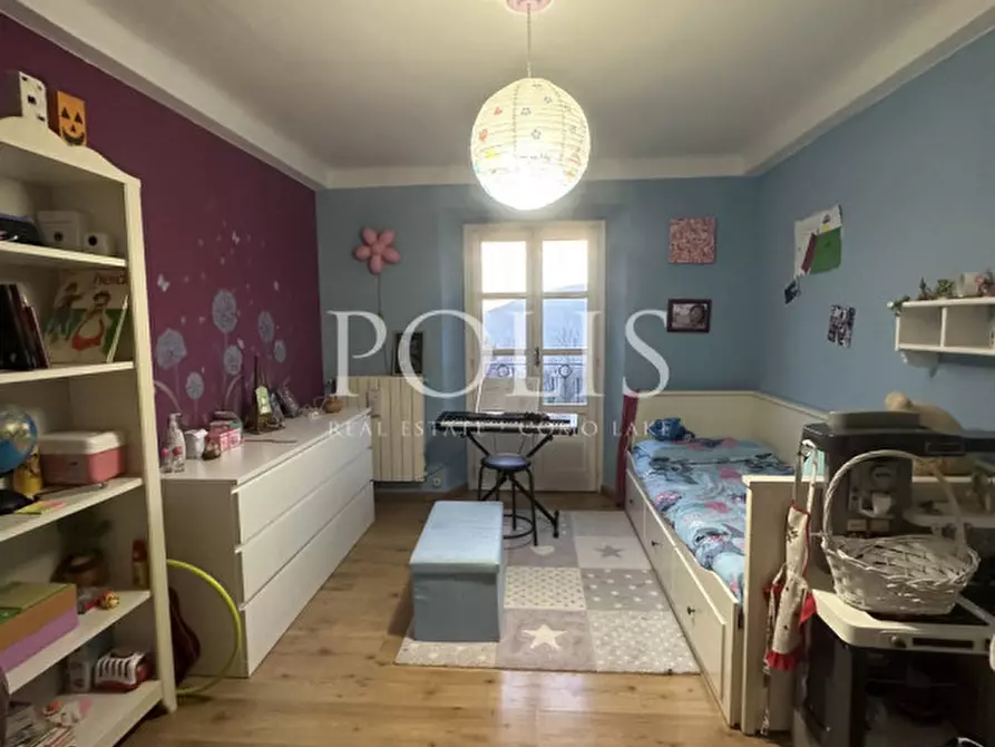 Immagine 20 di Villa in vendita  a Proserpio