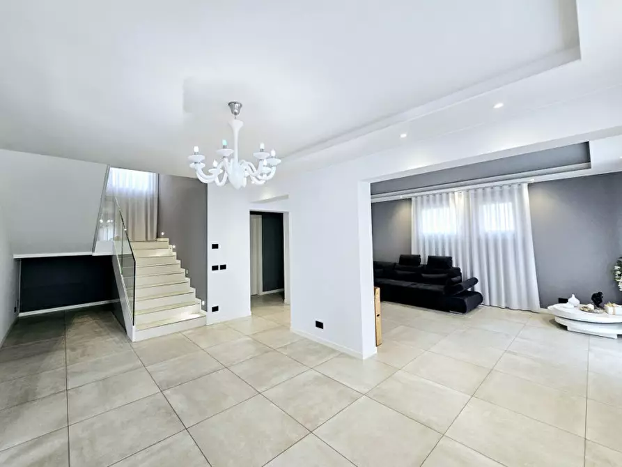 Immagine 2 di Casa indipendente in vendita  in VIA TADDEO D'ESTE a Este