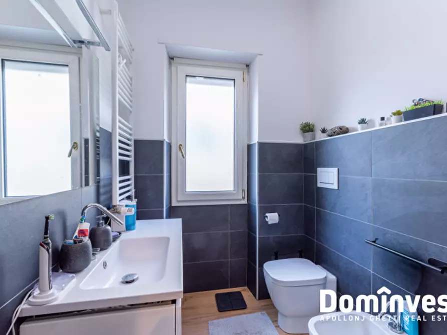 Immagine 19 di Appartamento in vendita  in Via Achille Mauri a Roma