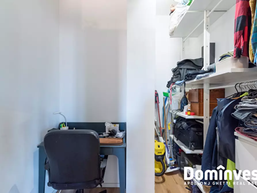 Immagine 26 di Appartamento in vendita  in Via Achille Mauri a Roma