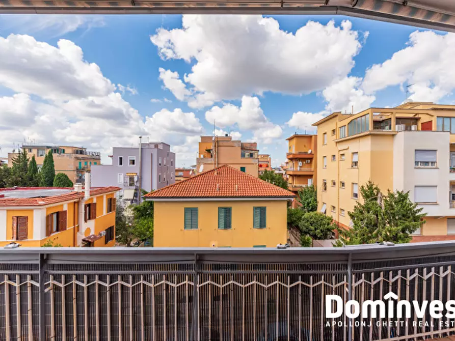 Immagine 27 di Appartamento in vendita  in Via Achille Mauri a Roma