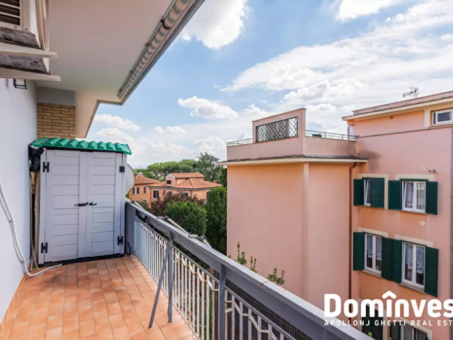Immagine 28 di Appartamento in vendita  in Via Achille Mauri a Roma