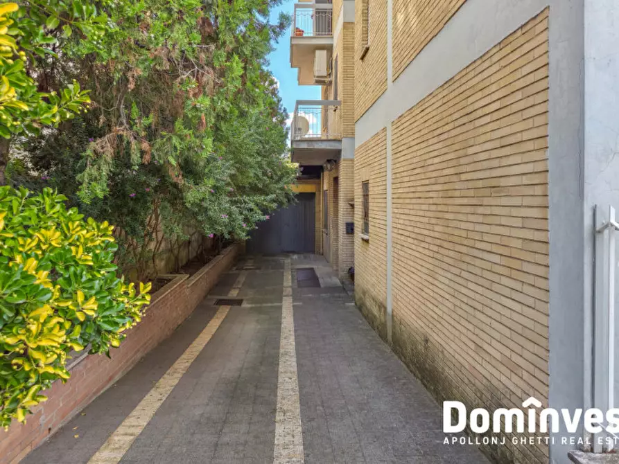Immagine 31 di Appartamento in vendita  in Via Achille Mauri a Roma