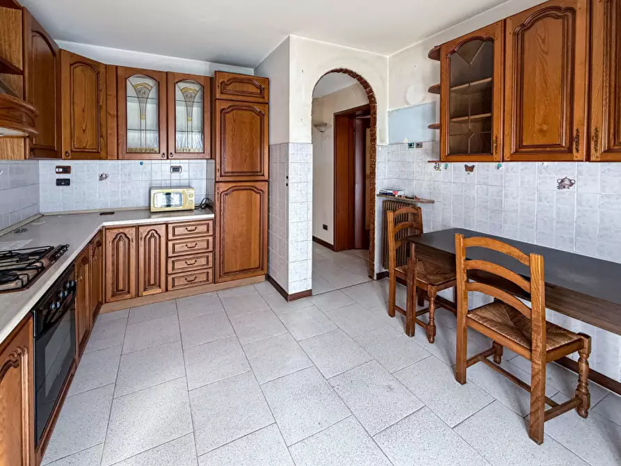 Immagine 4 di Appartamento in vendita  in Via Wolfang Amedeus Mozart a Zibido San Giacomo