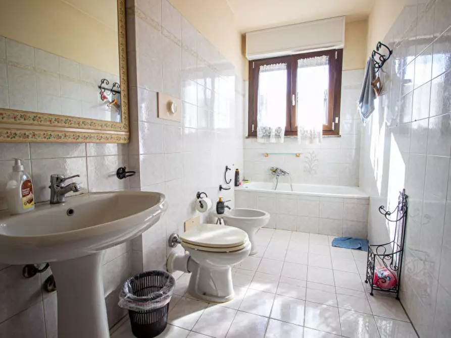 Immagine 17 di Appartamento in vendita  in Via Wolfang Amedeus Mozart a Zibido San Giacomo