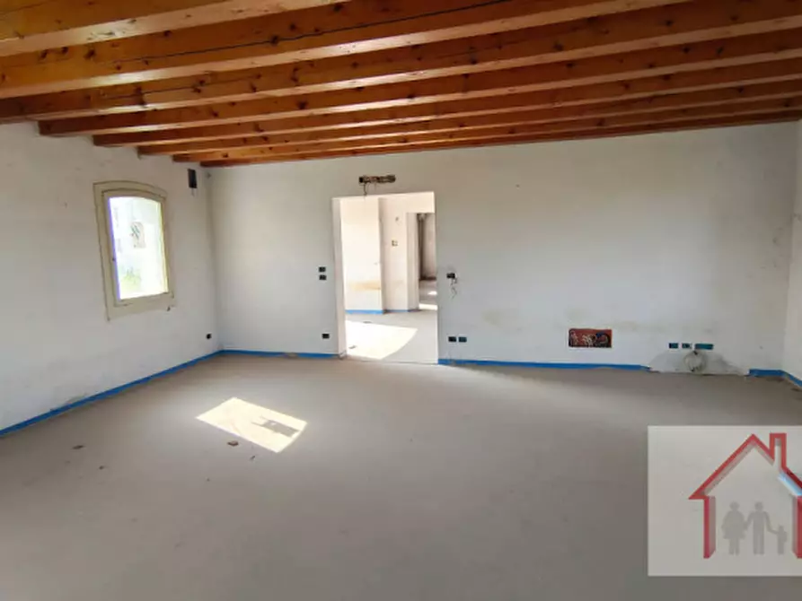 Immagine 6 di Casa indipendente in vendita  a Susegana