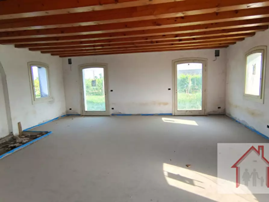 Immagine 7 di Casa indipendente in vendita  a Susegana