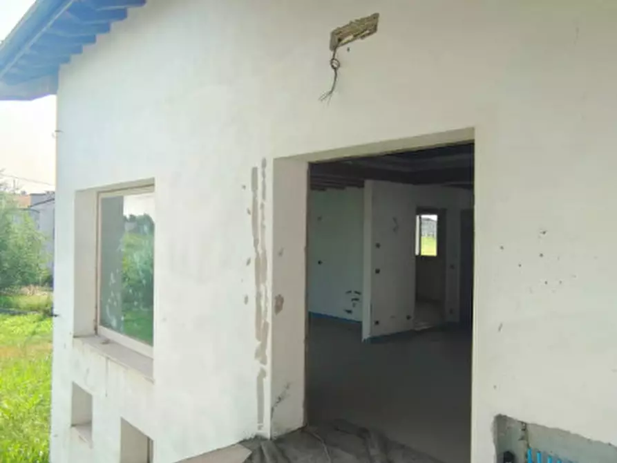 Immagine 18 di Casa indipendente in vendita  a Susegana