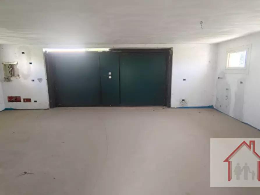 Immagine 19 di Casa indipendente in vendita  a Susegana