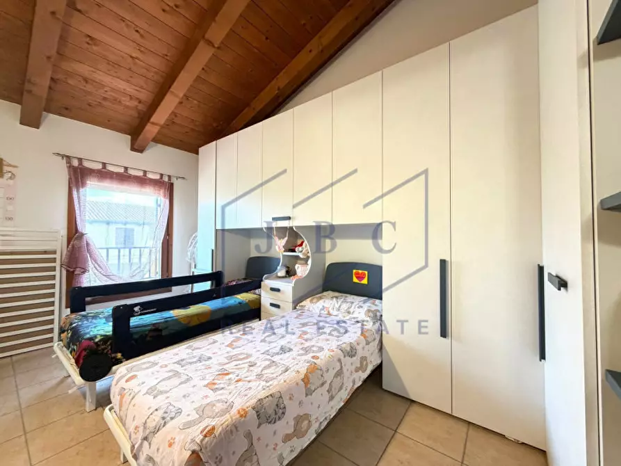 Immagine 15 di Casa bifamiliare in vendita  a Motta Di Livenza