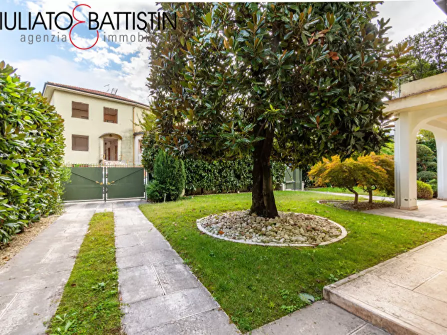 Immagine 4 di Villa in vendita  in Via Legione Antonini a Vicenza