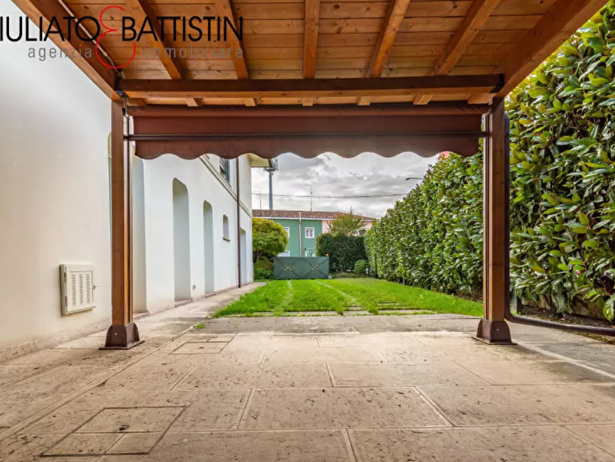 Immagine 8 di Villa in vendita  in Via Legione Antonini a Vicenza