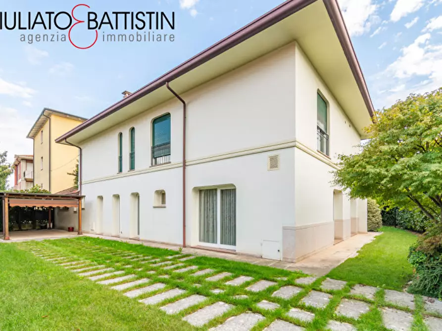 Immagine 10 di Villa in vendita  in Via Legione Antonini a Vicenza