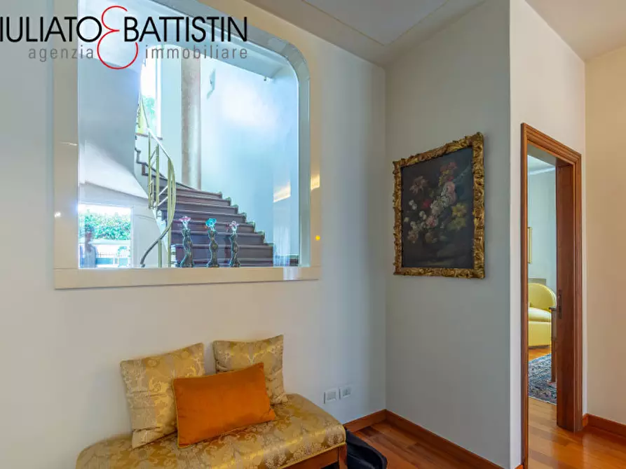 Immagine 24 di Villa in vendita  in Via Legione Antonini a Vicenza