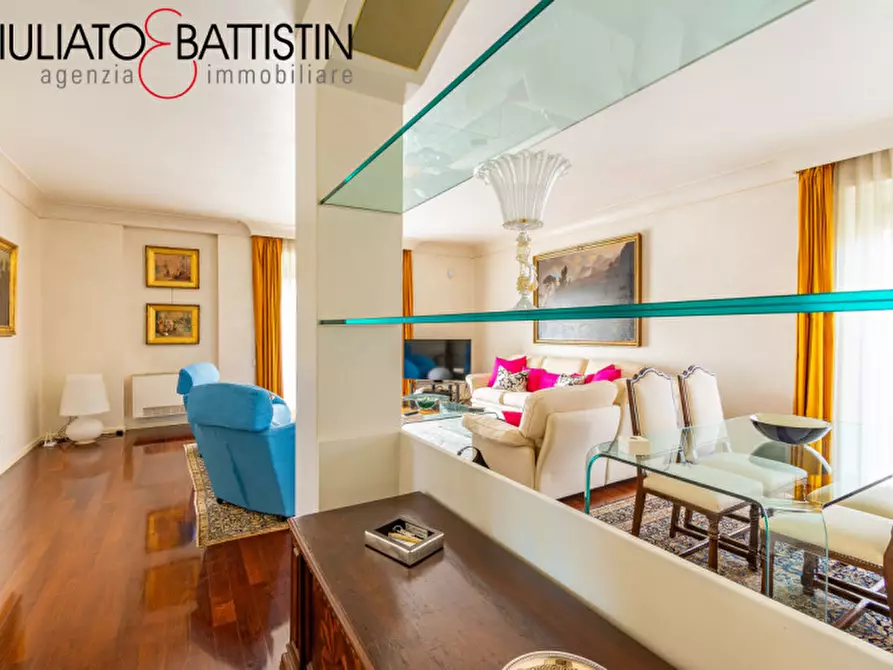 Immagine 26 di Villa in vendita  in Via Legione Antonini a Vicenza