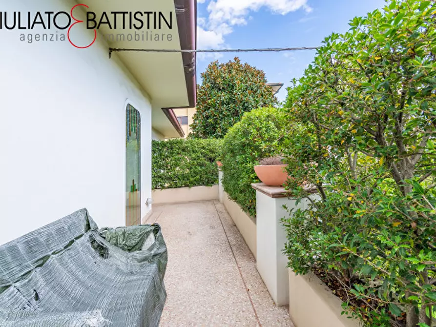 Immagine 29 di Villa in vendita  in Via Legione Antonini a Vicenza