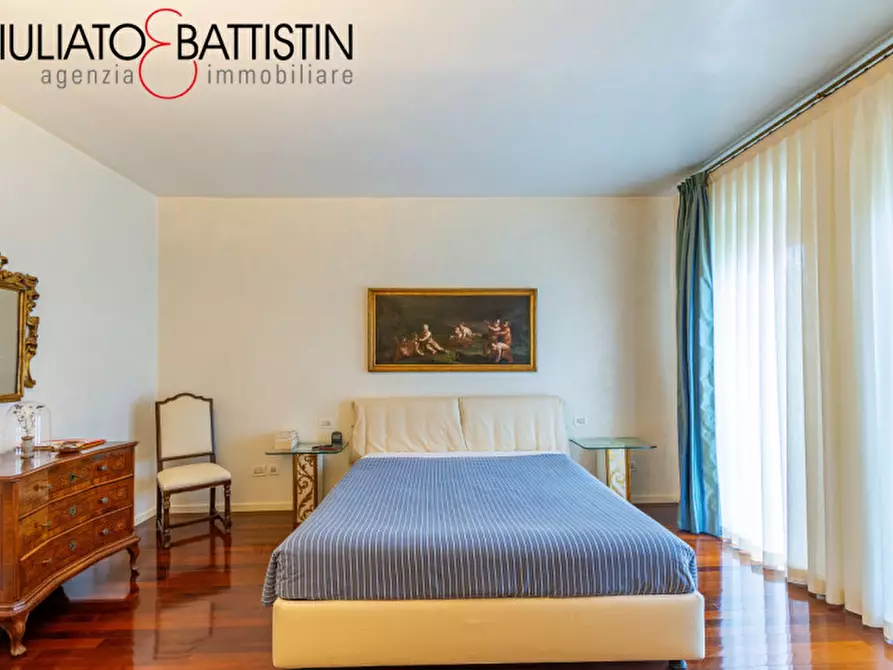 Immagine 33 di Villa in vendita  in Via Legione Antonini a Vicenza