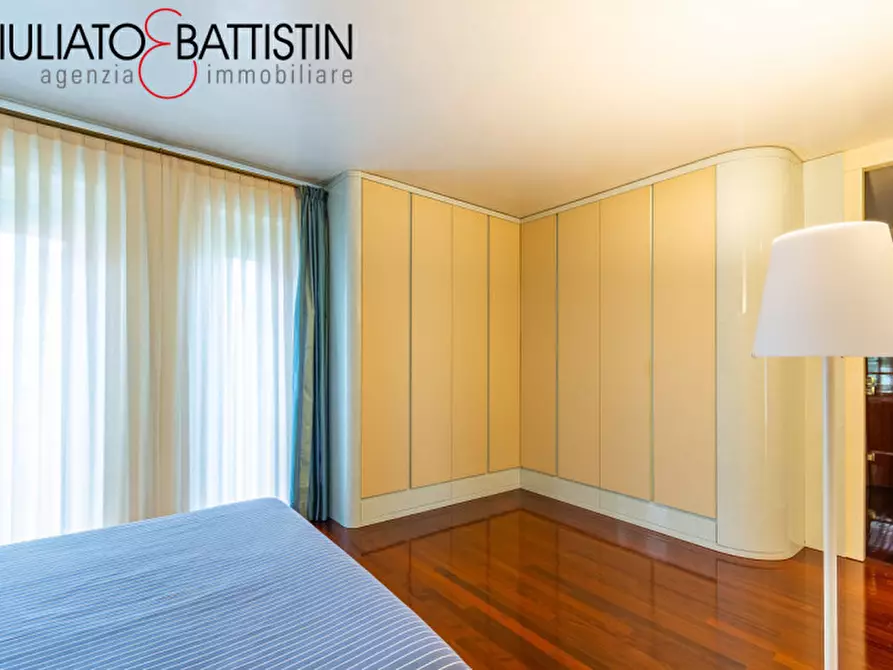 Immagine 34 di Villa in vendita  in Via Legione Antonini a Vicenza