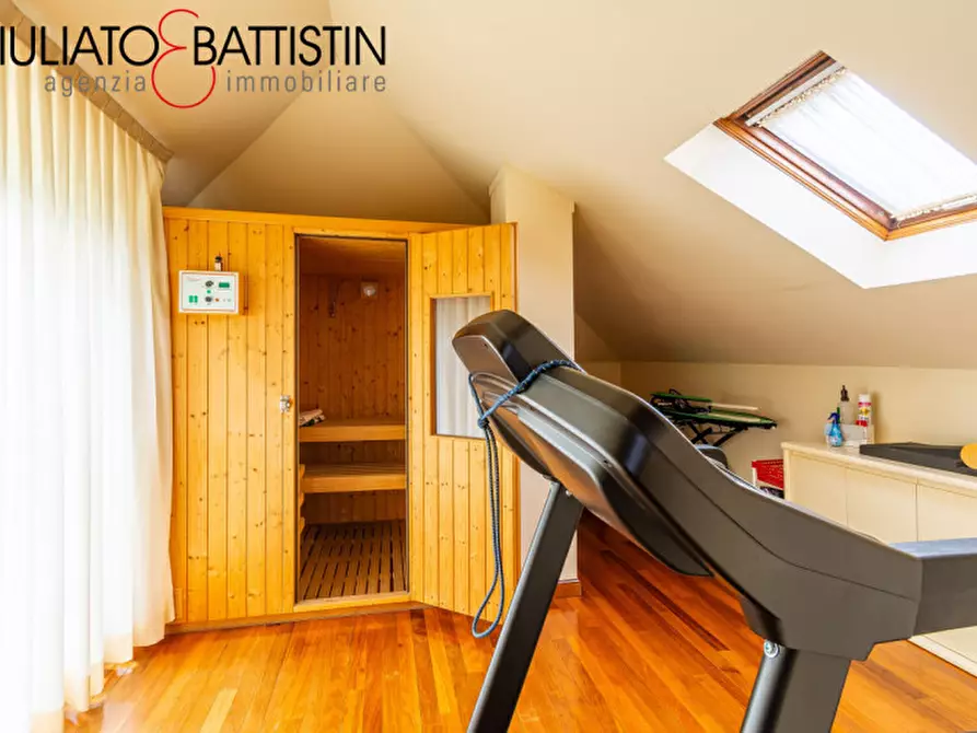 Immagine 39 di Villa in vendita  in Via Legione Antonini a Vicenza