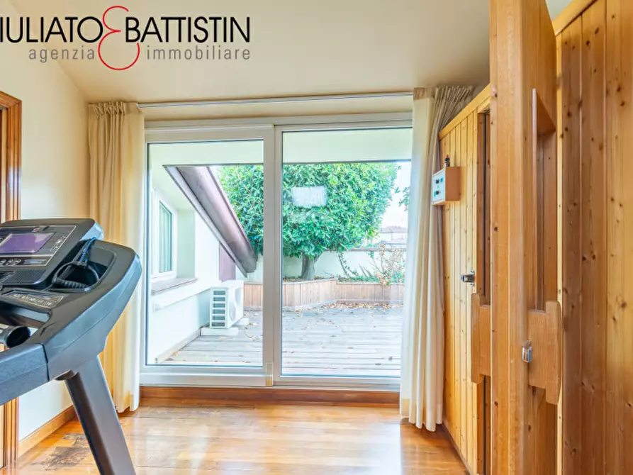 Immagine 41 di Villa in vendita  in Via Legione Antonini a Vicenza