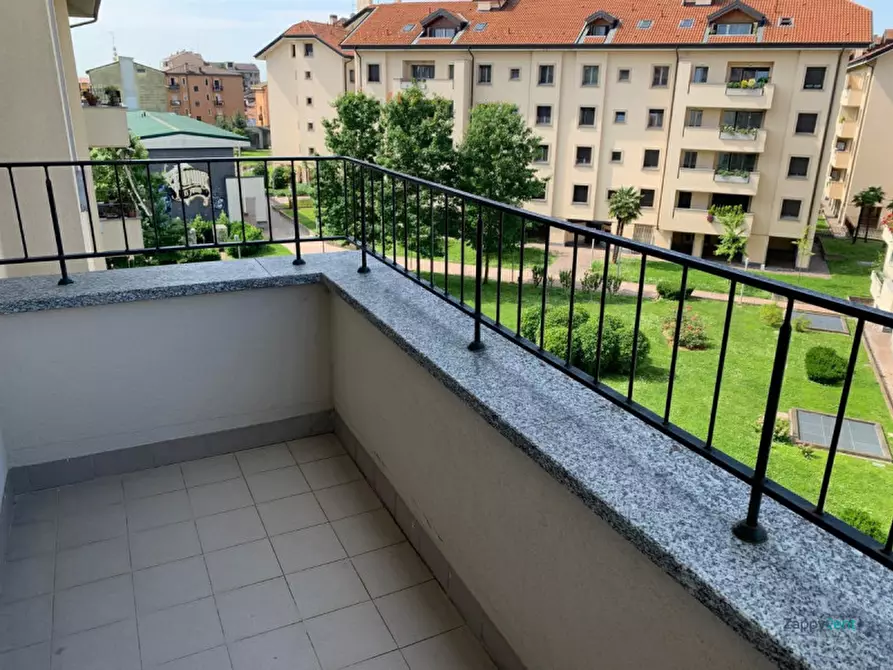 Immagine 22 di Appartamento in affitto  in Via Luigi Calori a Locate Di Triulzi