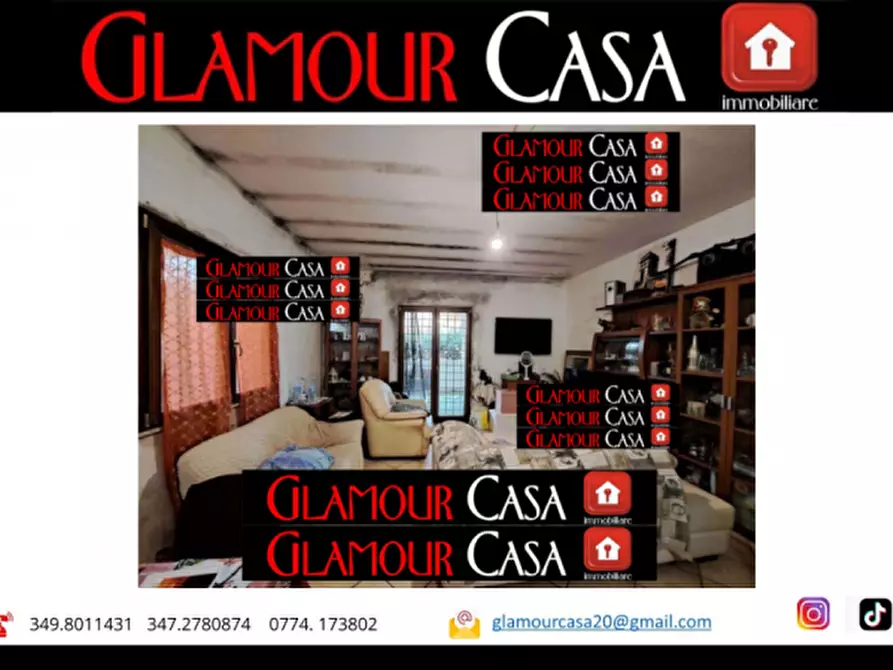 Immagine 4 di Casa bifamiliare in vendita  in Via Lunano a Roma