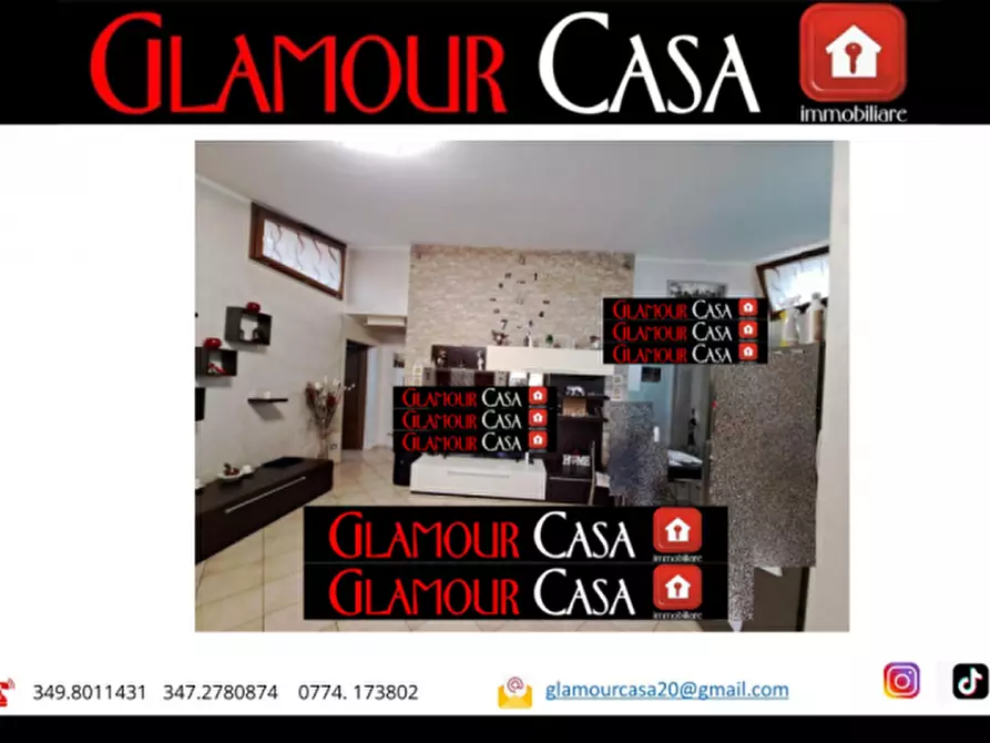 Immagine 6 di Casa bifamiliare in vendita  in Via Lunano a Roma