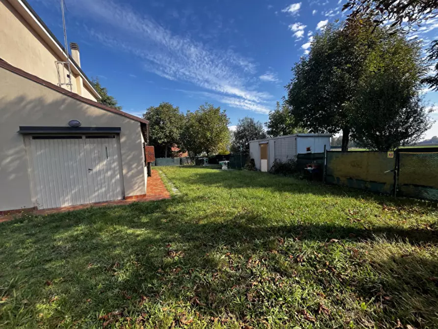 Immagine 24 di Casa indipendente in vendita  in via del lavoro a Budrio