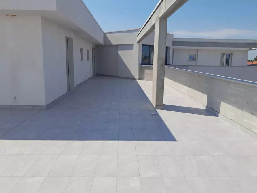 Immagine 1 di Attico in vendita  a Camponogara