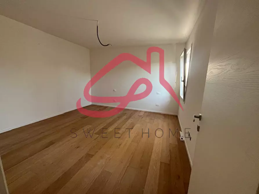 Immagine 1 di Casa indipendente in vendita  in Via Rolandino a Padova