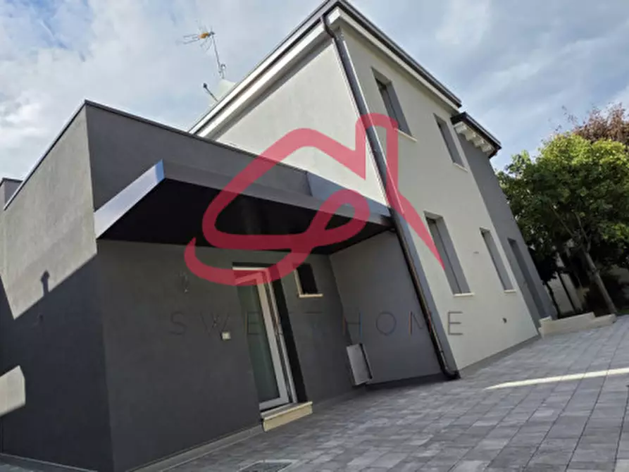 Immagine 2 di Casa indipendente in vendita  in Via Rolandino a Padova