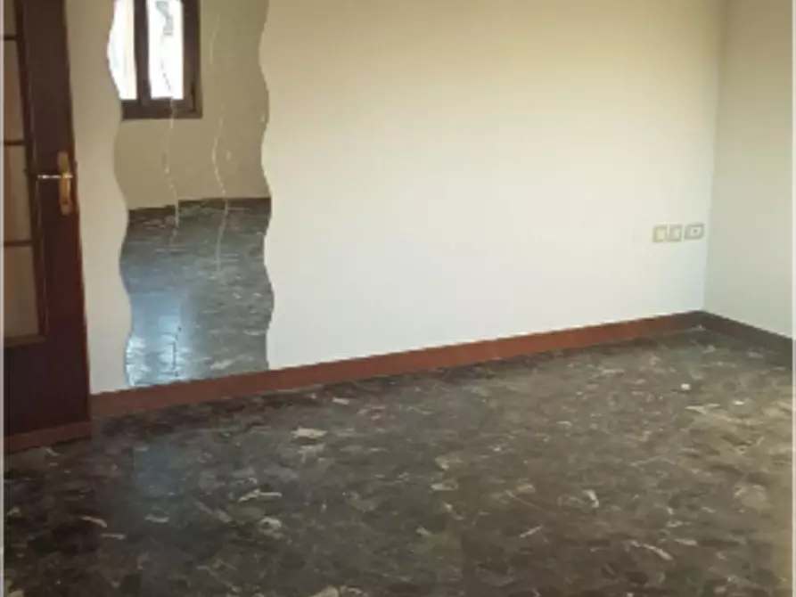 Immagine 27 di Palazzo in vendita  a Noventa Padovana