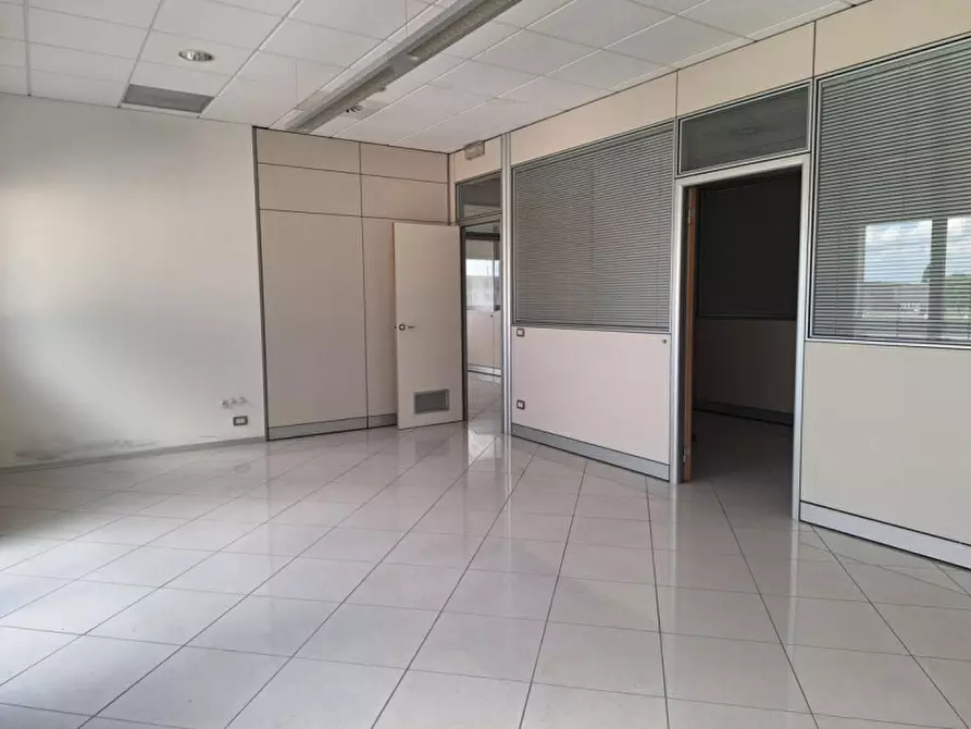 Immagine 12 di Capannone industriale in vendita  in Strada Marchesane, 297, 36061 Bassano del Grappa VI, Italia a Bassano Del Grappa