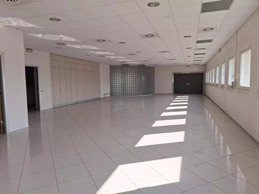 Immagine 15 di Capannone industriale in vendita  in Strada Marchesane, 297, 36061 Bassano del Grappa VI, Italia a Bassano Del Grappa