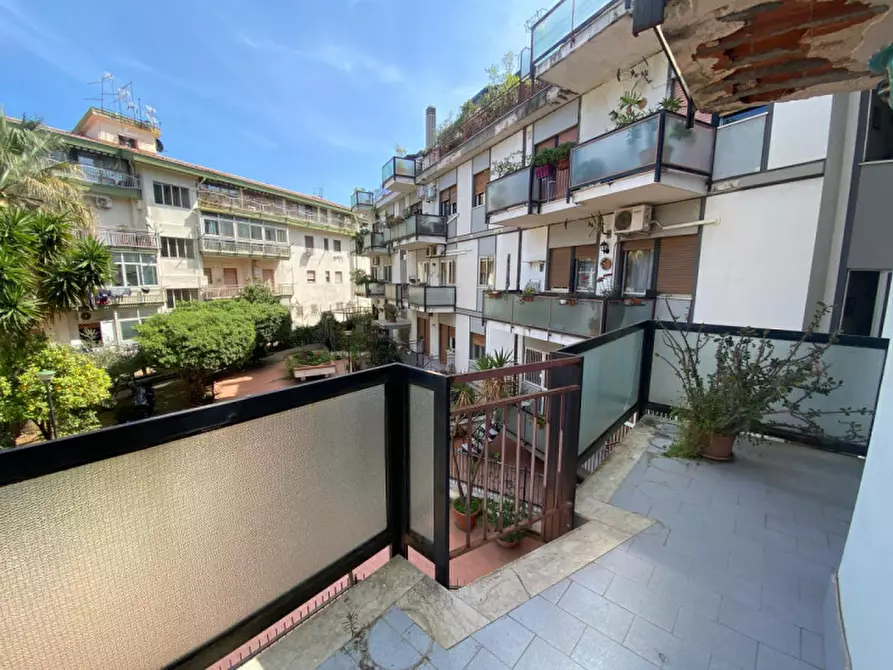 Immagine 2 di Appartamento in vendita  in Viale Michelangelo a Palermo