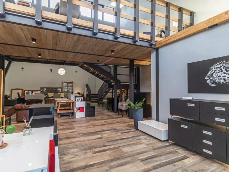 Immagine 2 di Capannone industriale in vendita  in Via Mori a Budrio